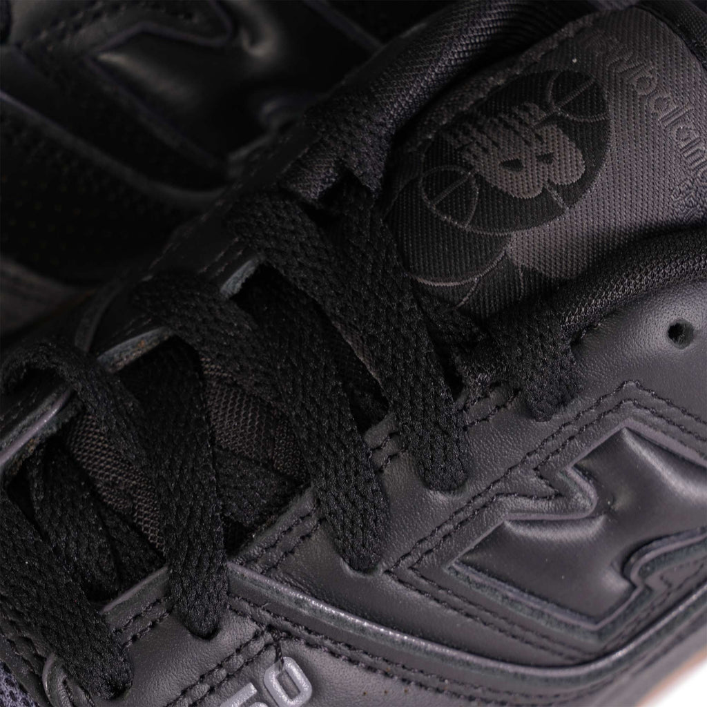 New Balance 550 - Black