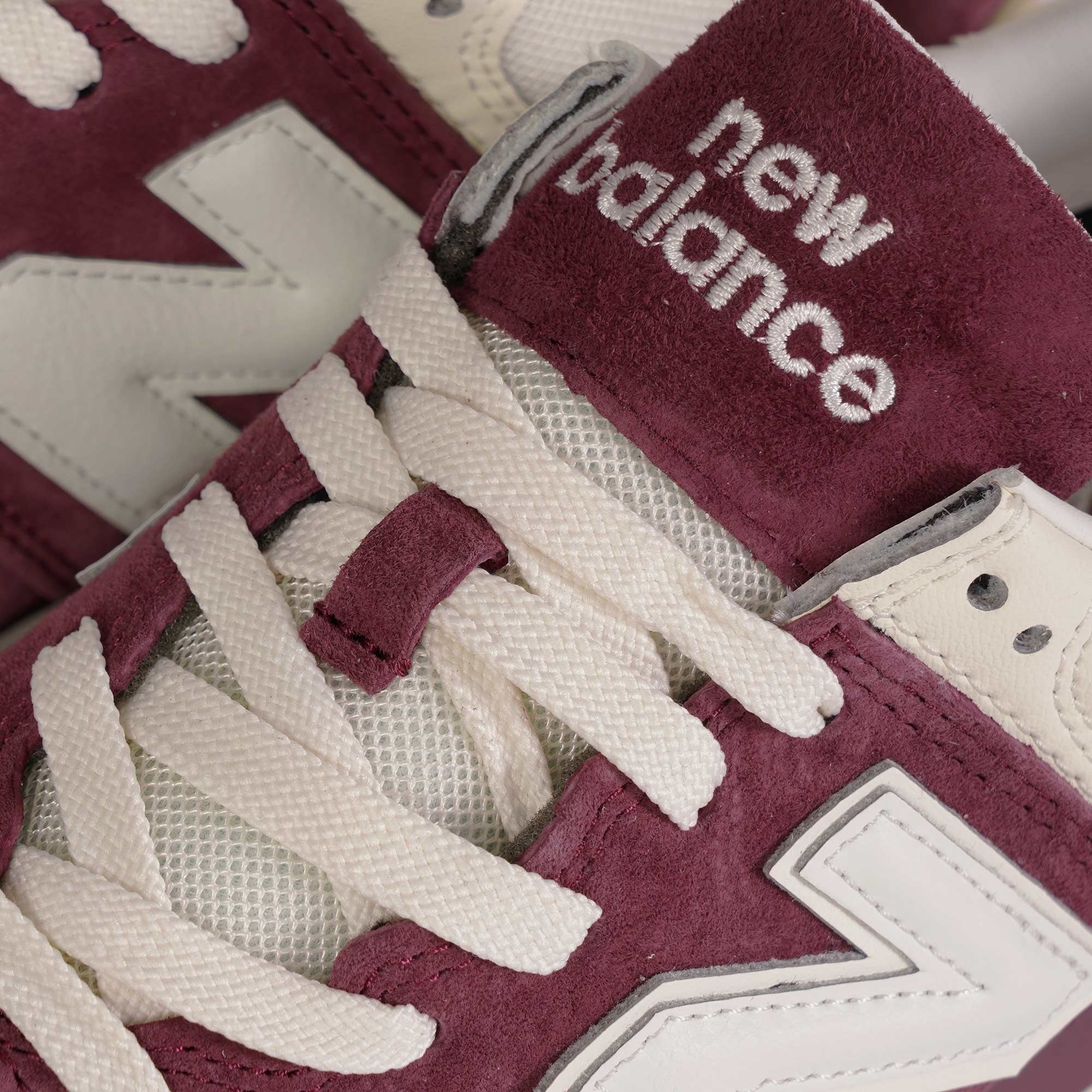 New Balance 574 Legacy - Red