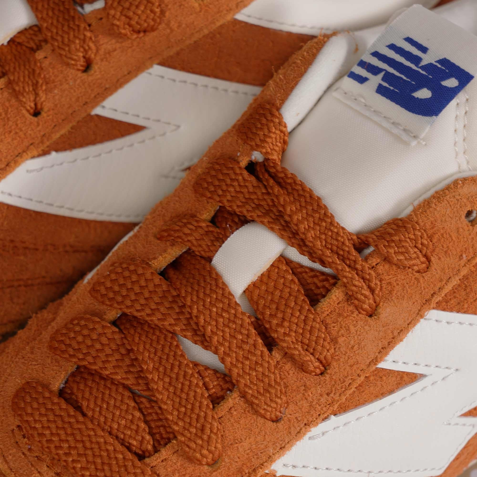 New Balance RC30 - Orange