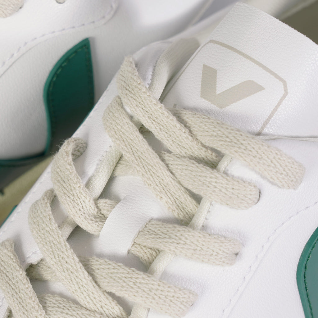 Veja V-10 CWL - White/Brittany
