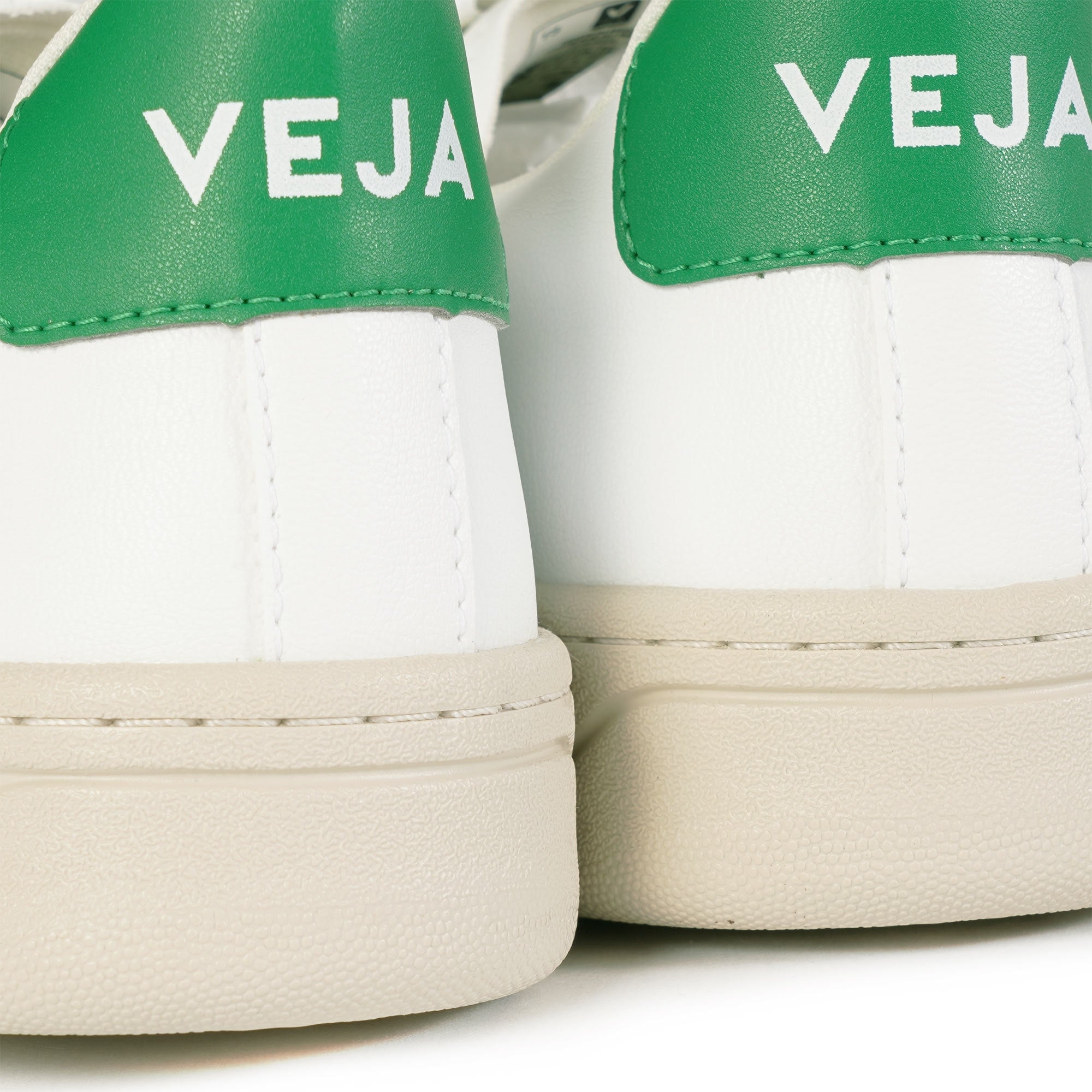Veja URCA CWL - White/Emeraude