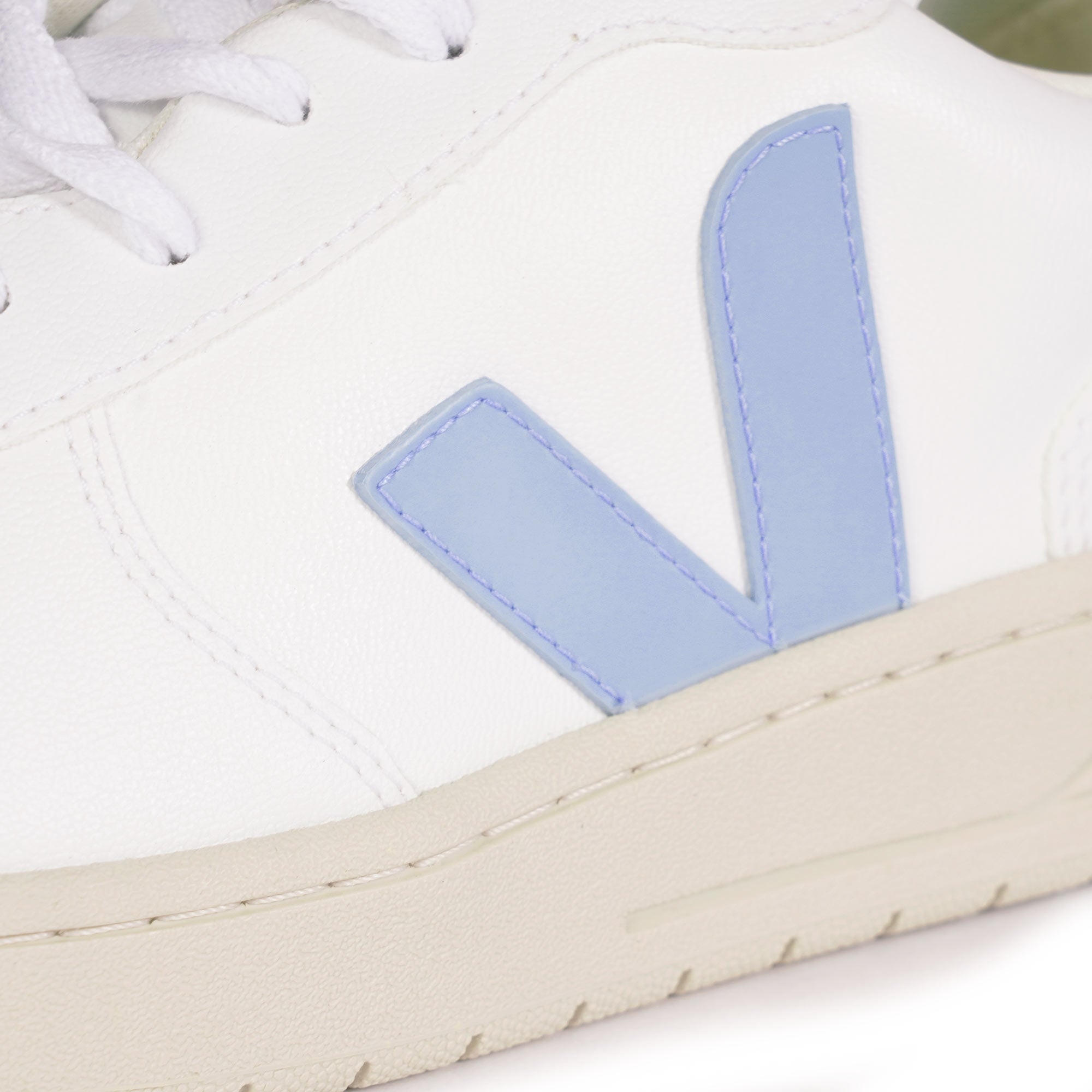 Veja V-10 CWL - White Steel/Nautico