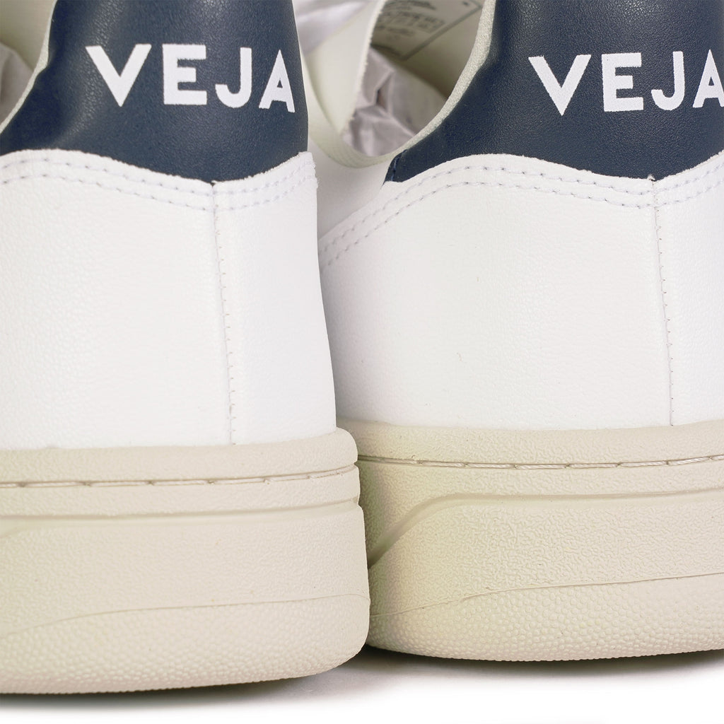 Veja V-10 CWL - White Steel/Nautico