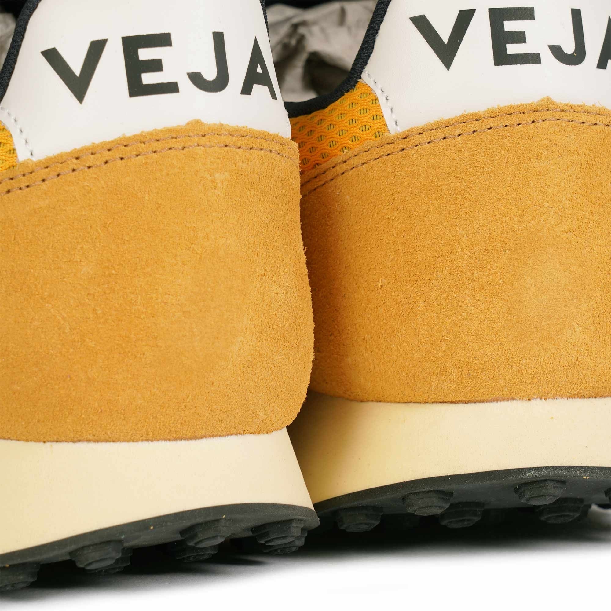 Veja Rio Branco Alveomesh - Ouro/White