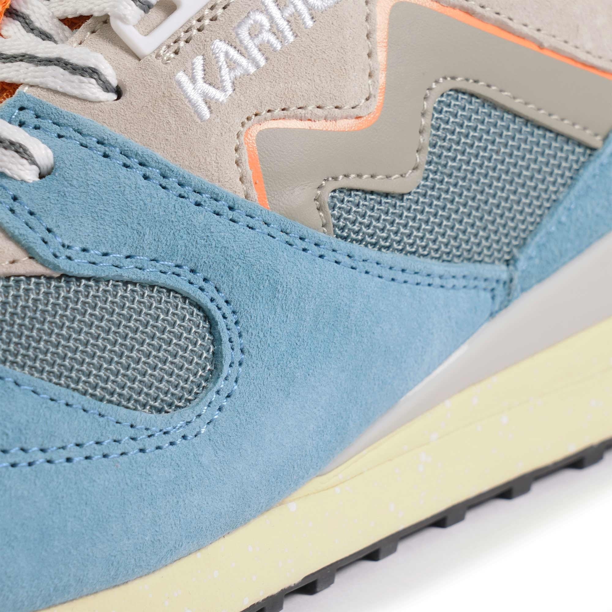 Karhu Synchron Classic - Reef Waters/Abbey Stone