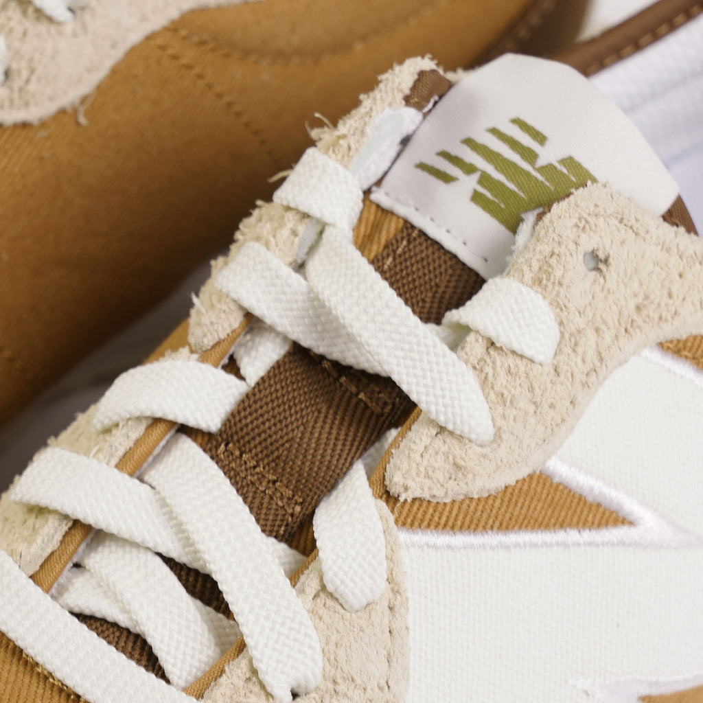 New Balance 327 - Burnt Orange