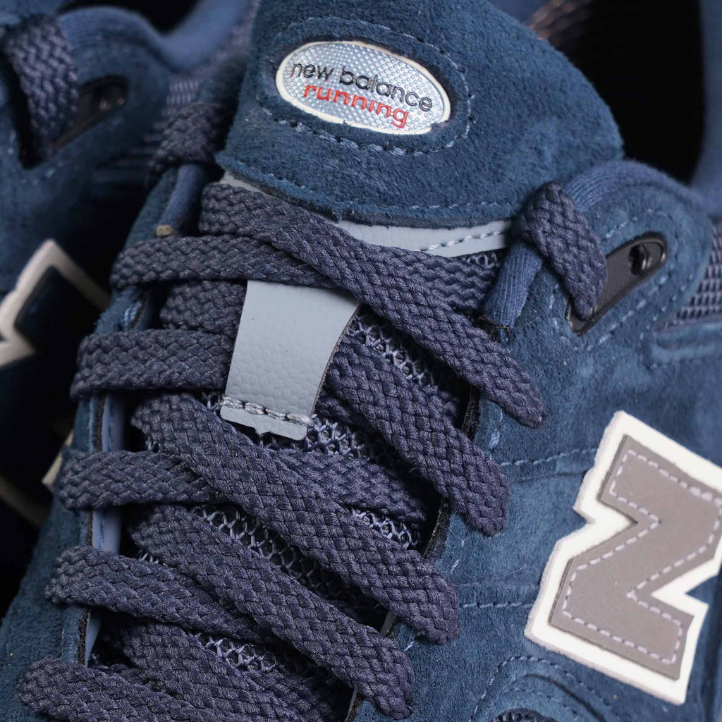 2002R Gore Tex - Navy