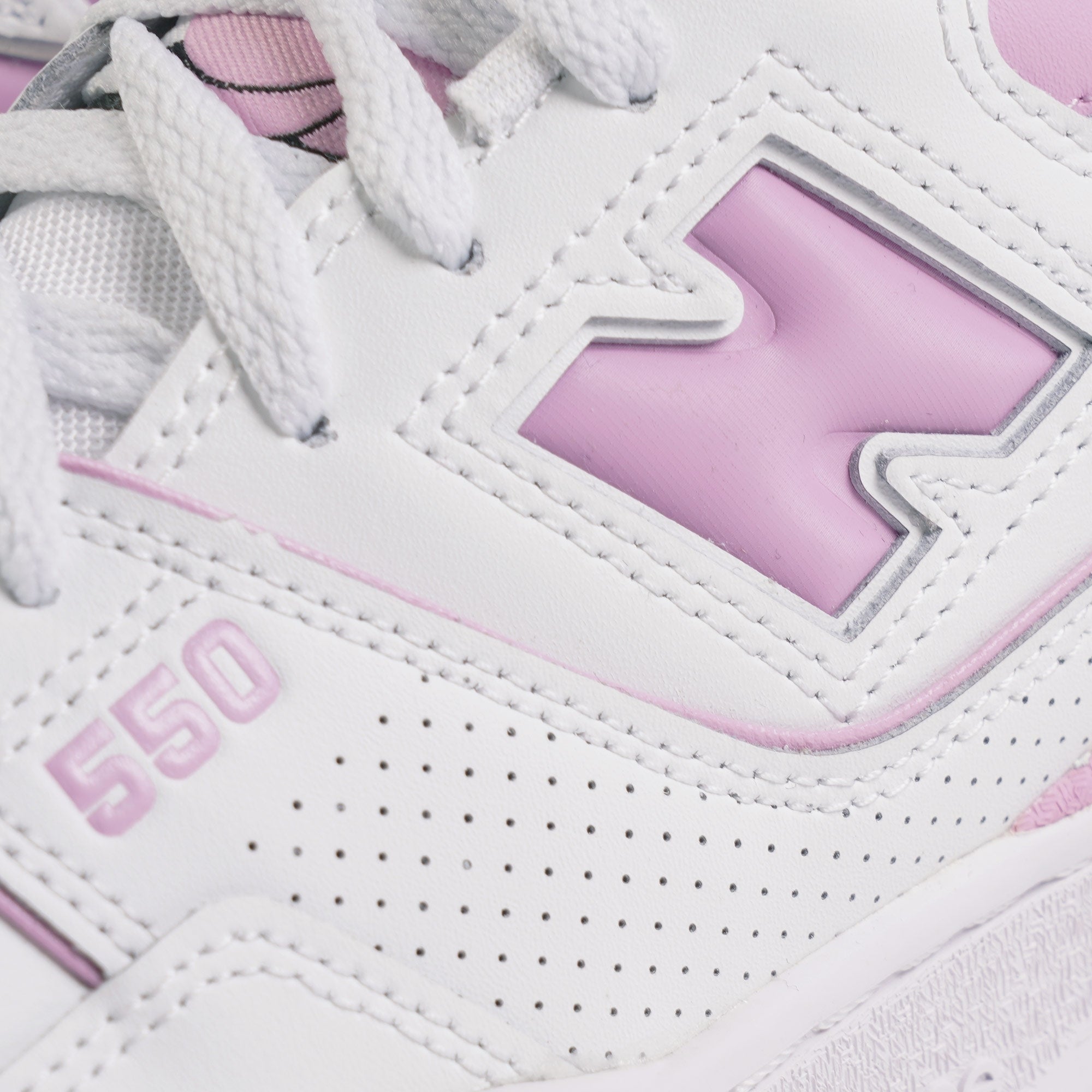 New Balance Womens 550s - White and Pink