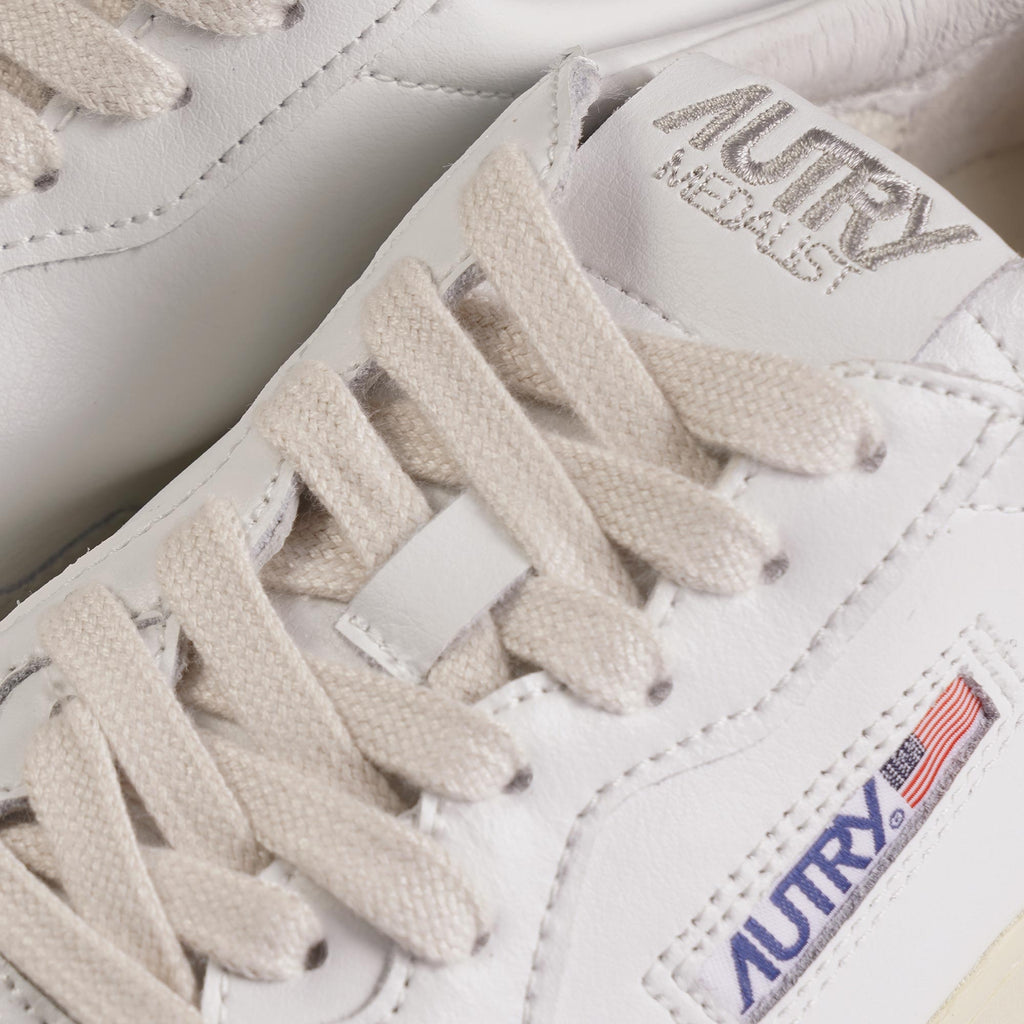 Autry Medalist Low Sneaker - White and Brown