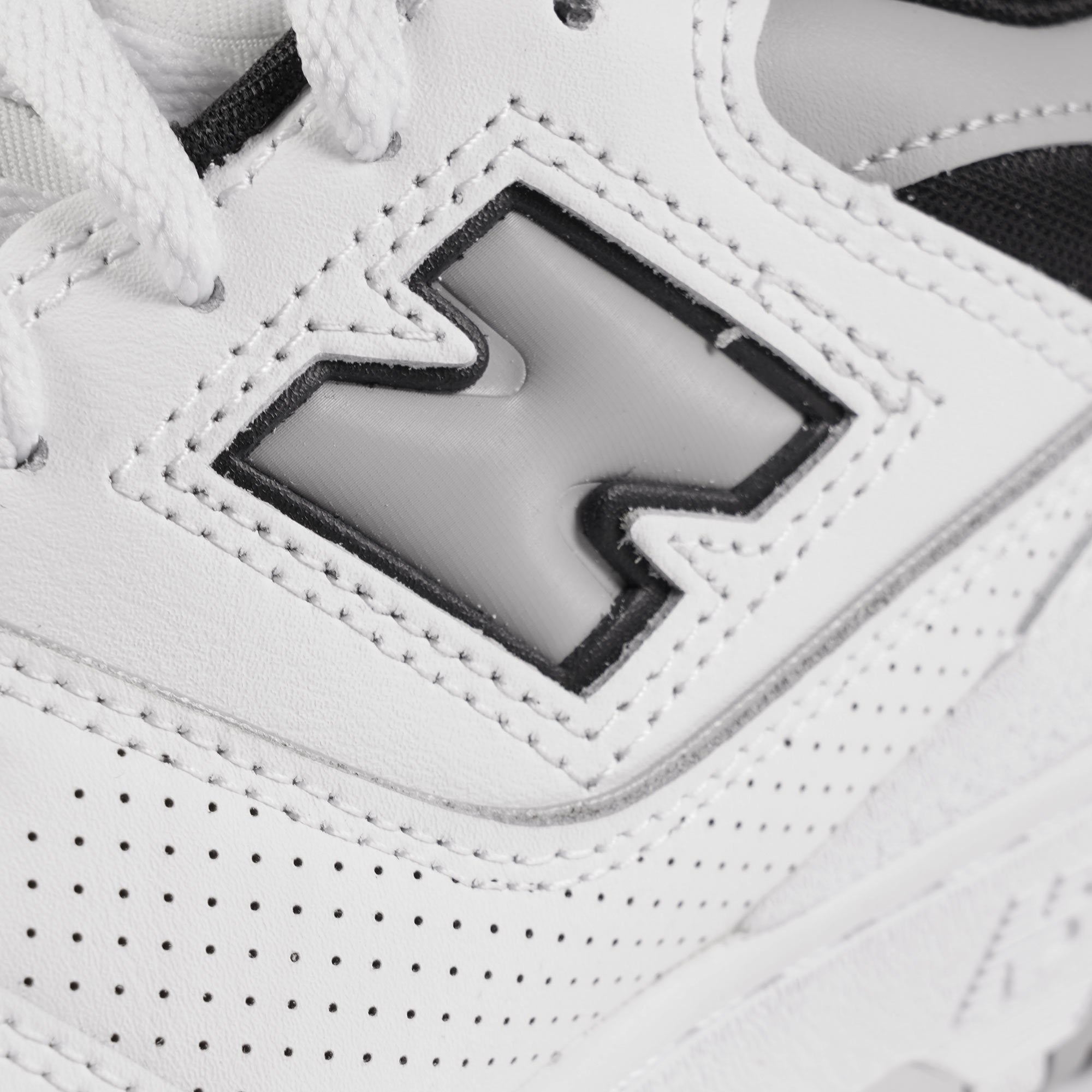 New Balance 550 - White