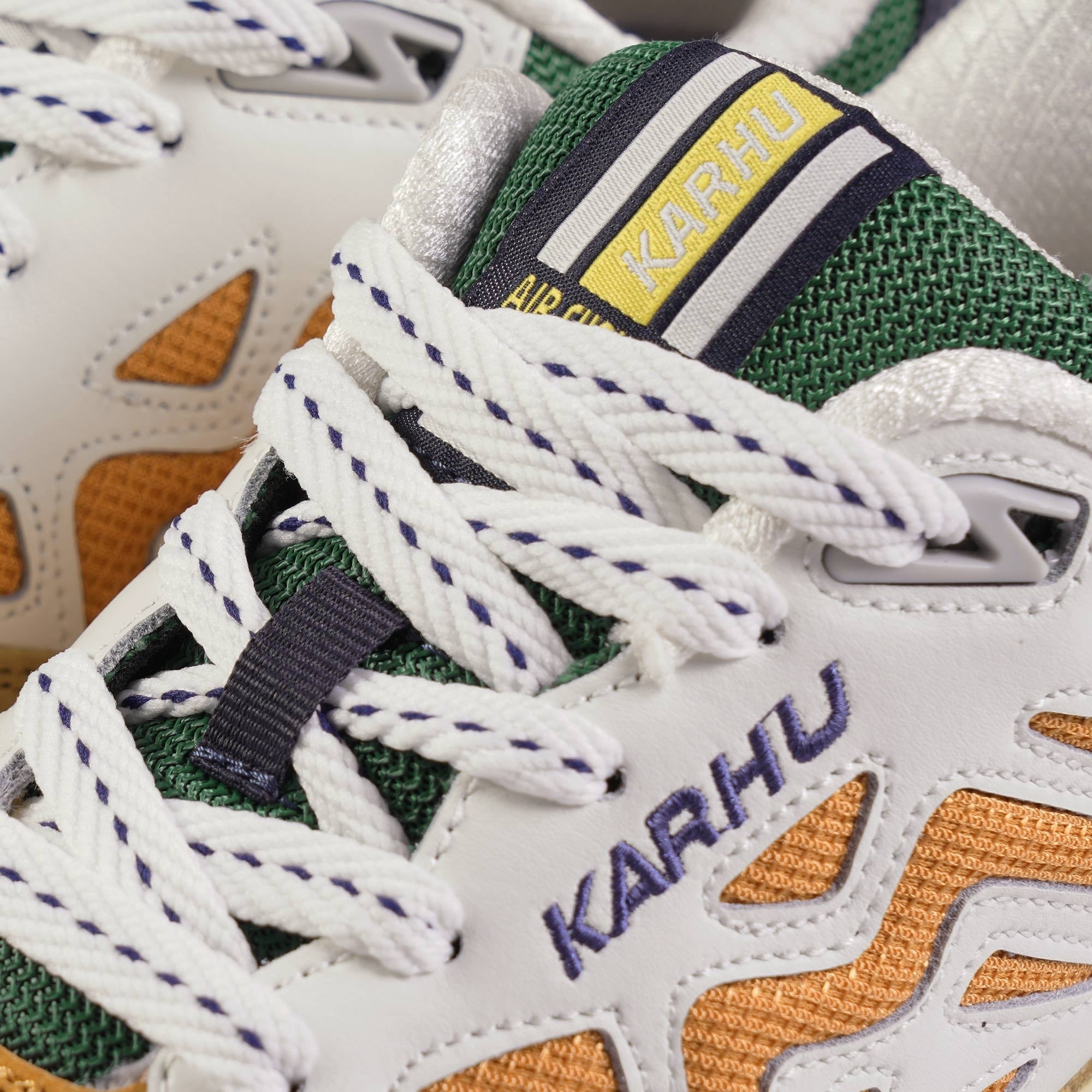 Karhu Legacy 96 - Curry and Nugget