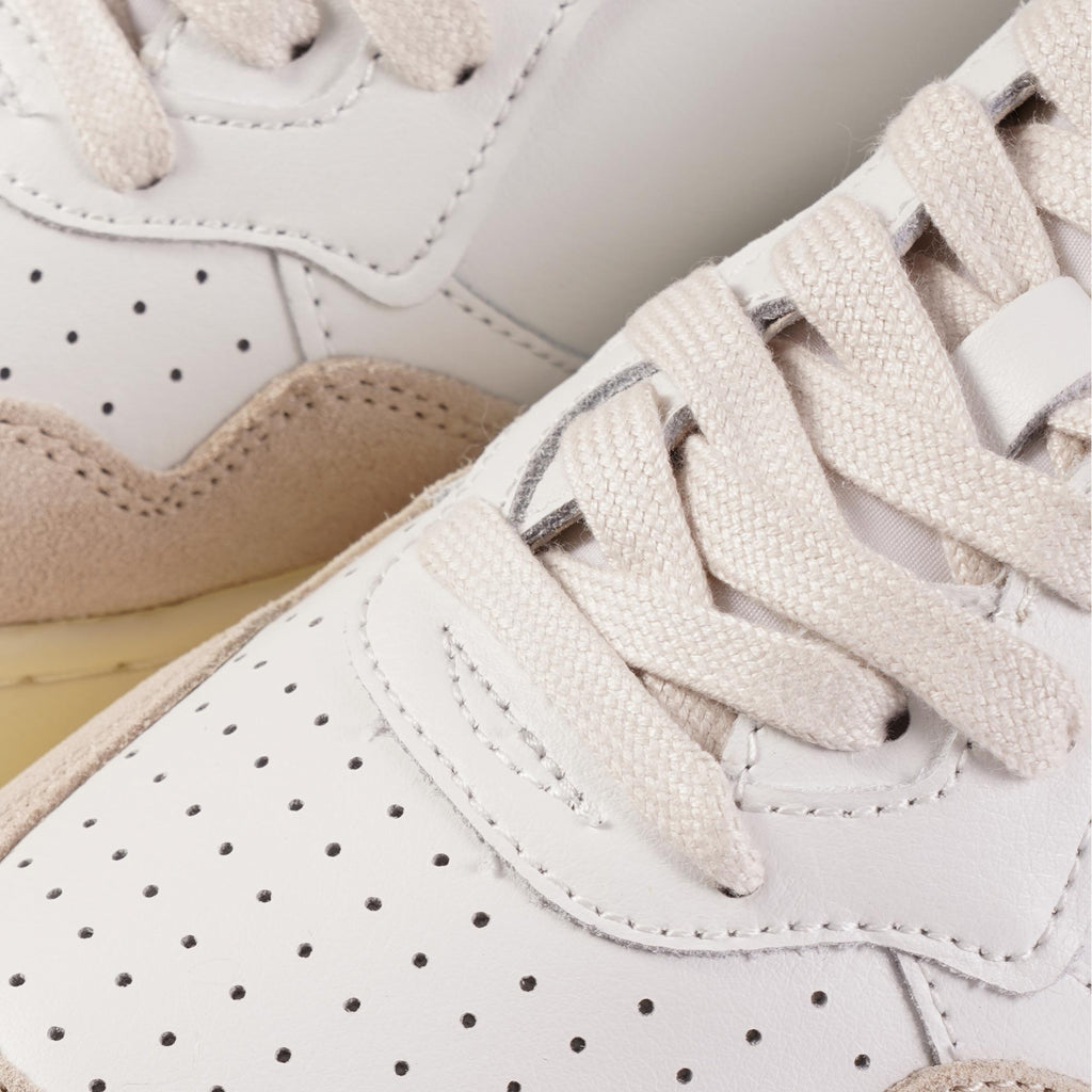 Autry Medalist Low Sneakers - White & Vista
