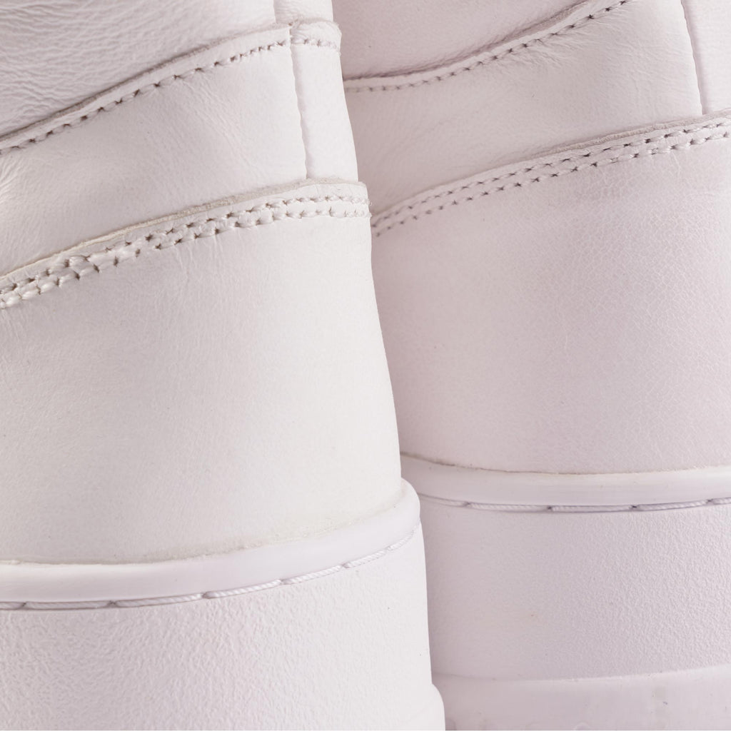Autry Mid Top Sneakers - White