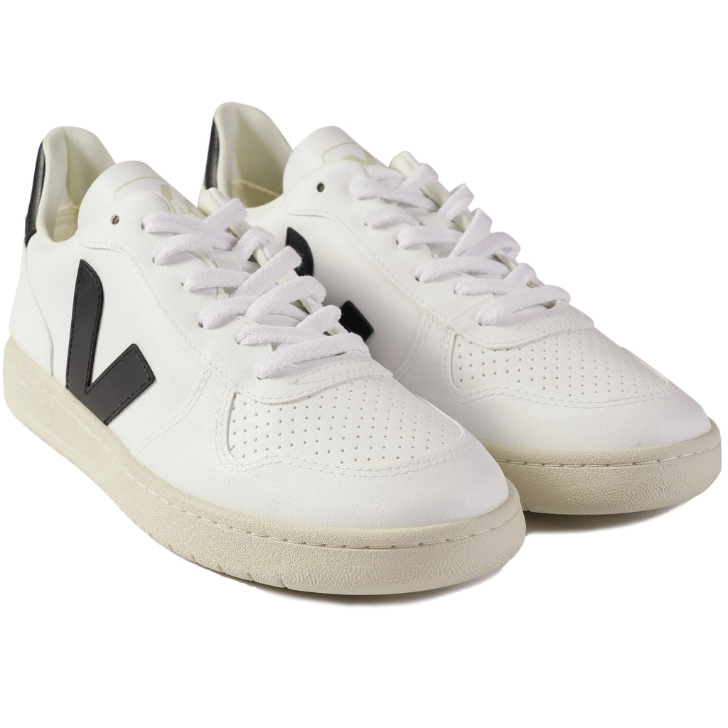 Veja V-10 CWL - White & Black