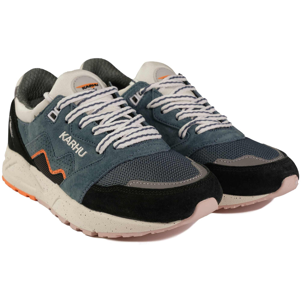 Karhu Aria 95 - Jet Black and Stormy Weather
