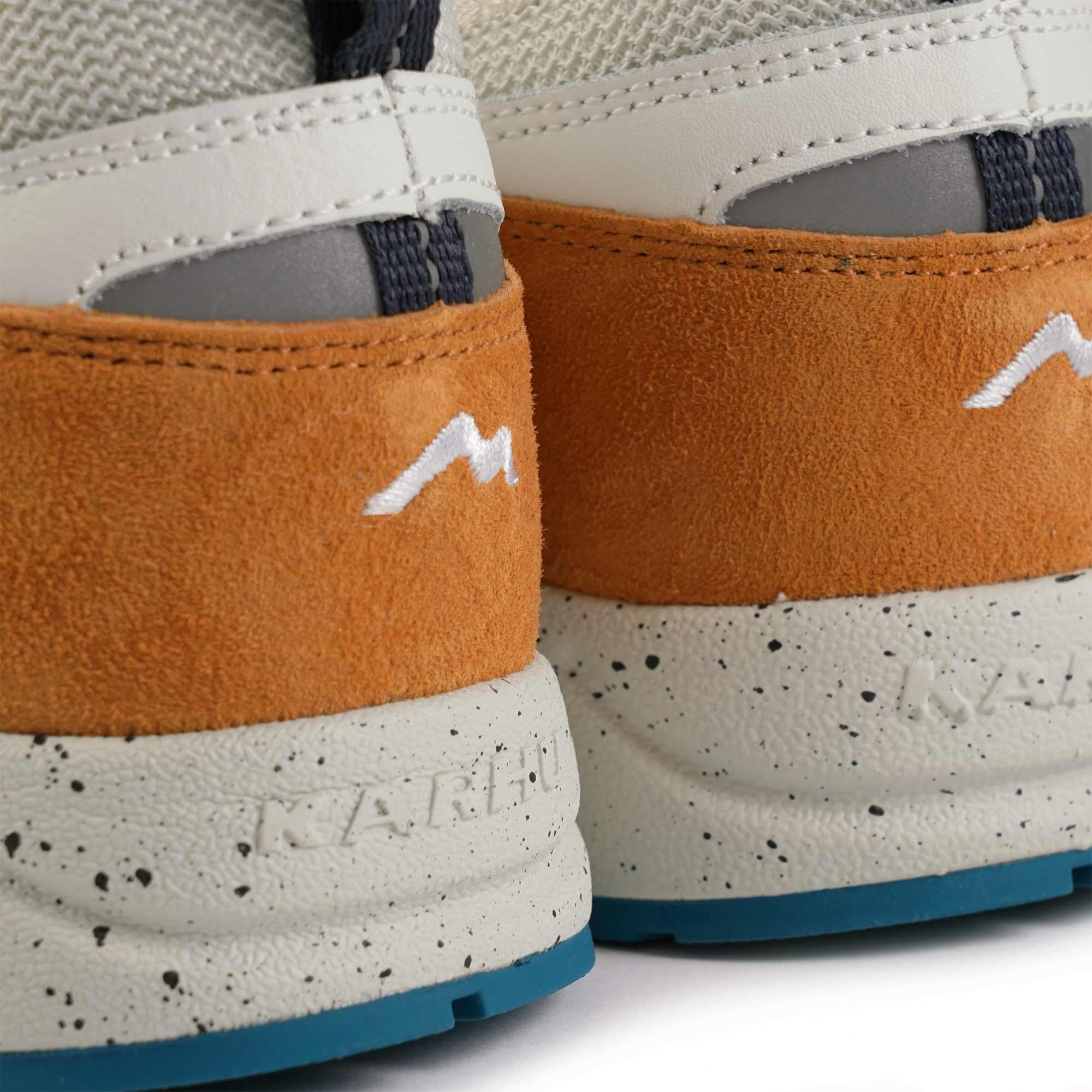 Karhu Fusion 2.0 - Nugget and Deep Lagoon