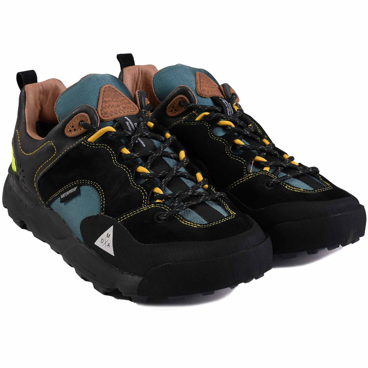 Flower Mountain Back Country - Black and Green – Stuarts London