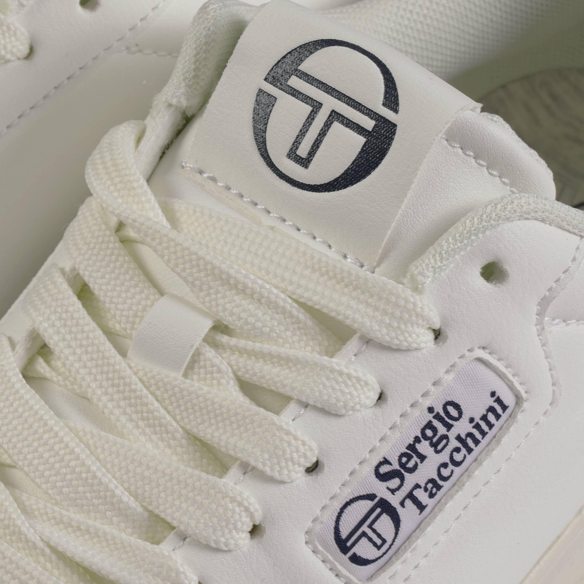 Sergio Tacchini Siena - White and Navy