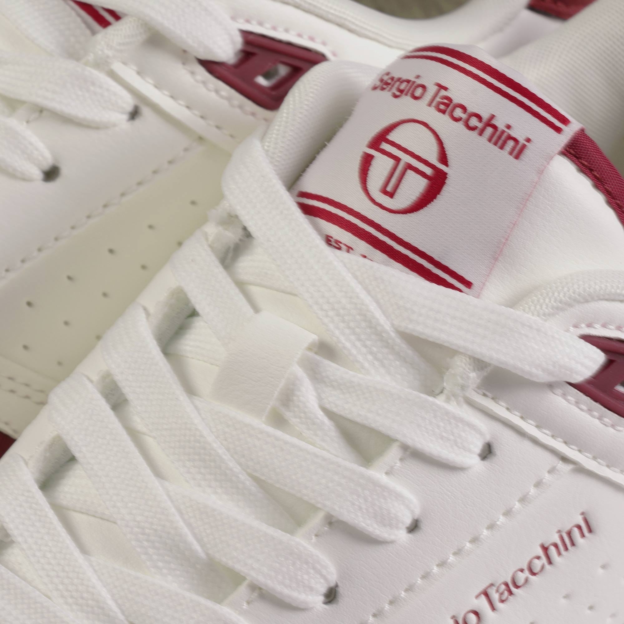 Milano - White and Brick