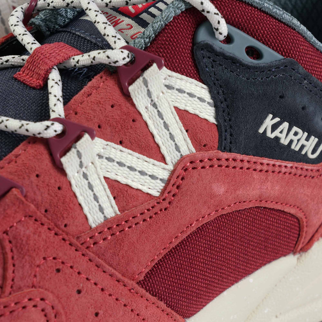 Karhu Fusion 2.0 - Mineral Red and Lily White