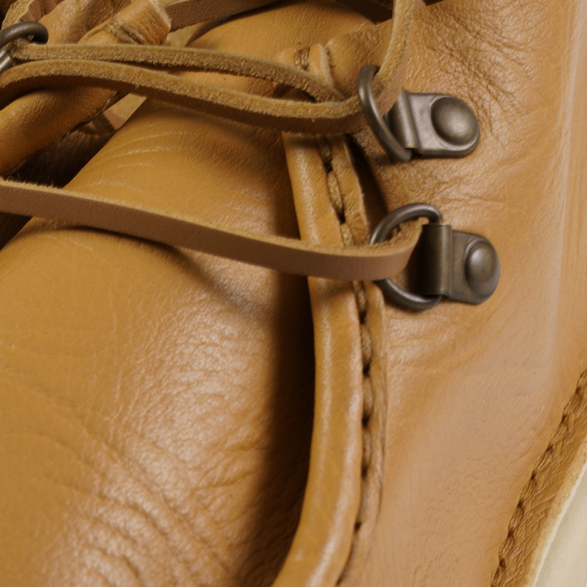 Clarks Originals Desert Nomad - Curry Leather