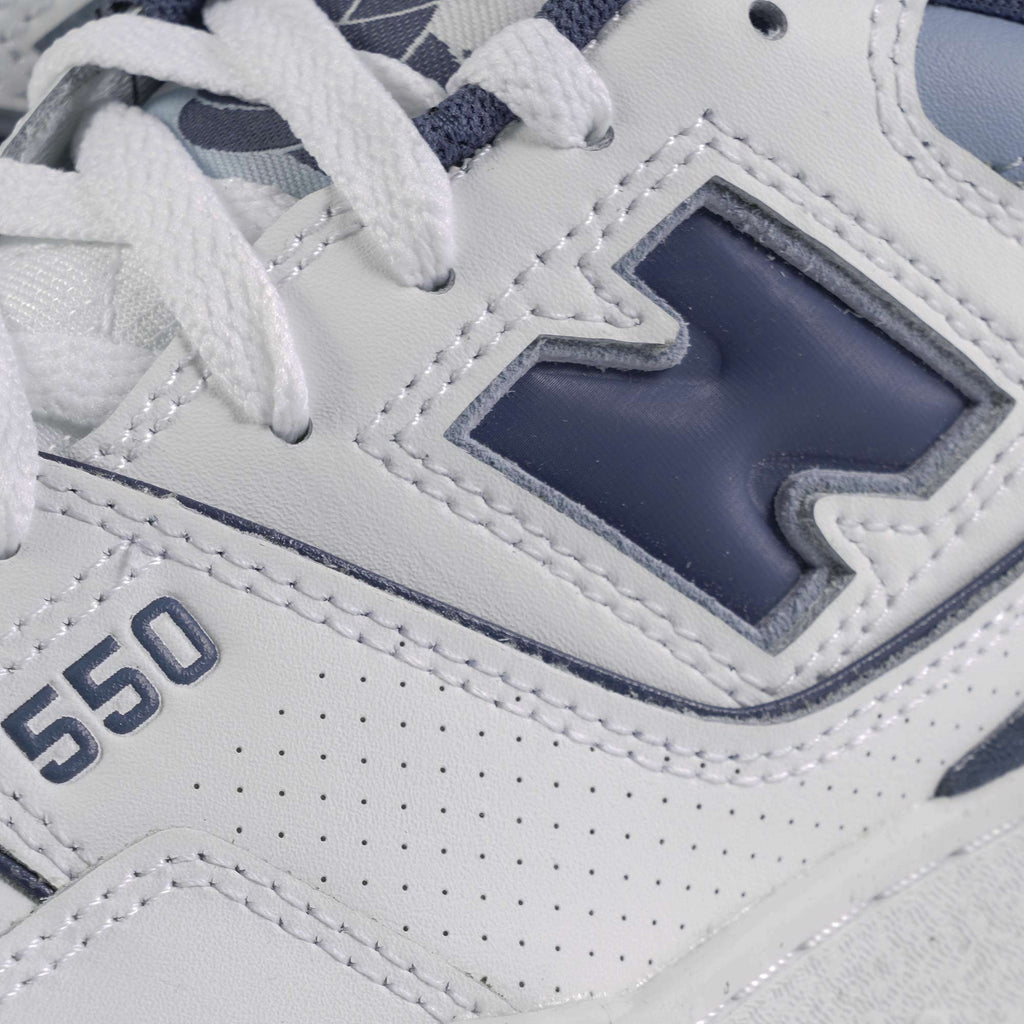 Women's 550 - White and Blue