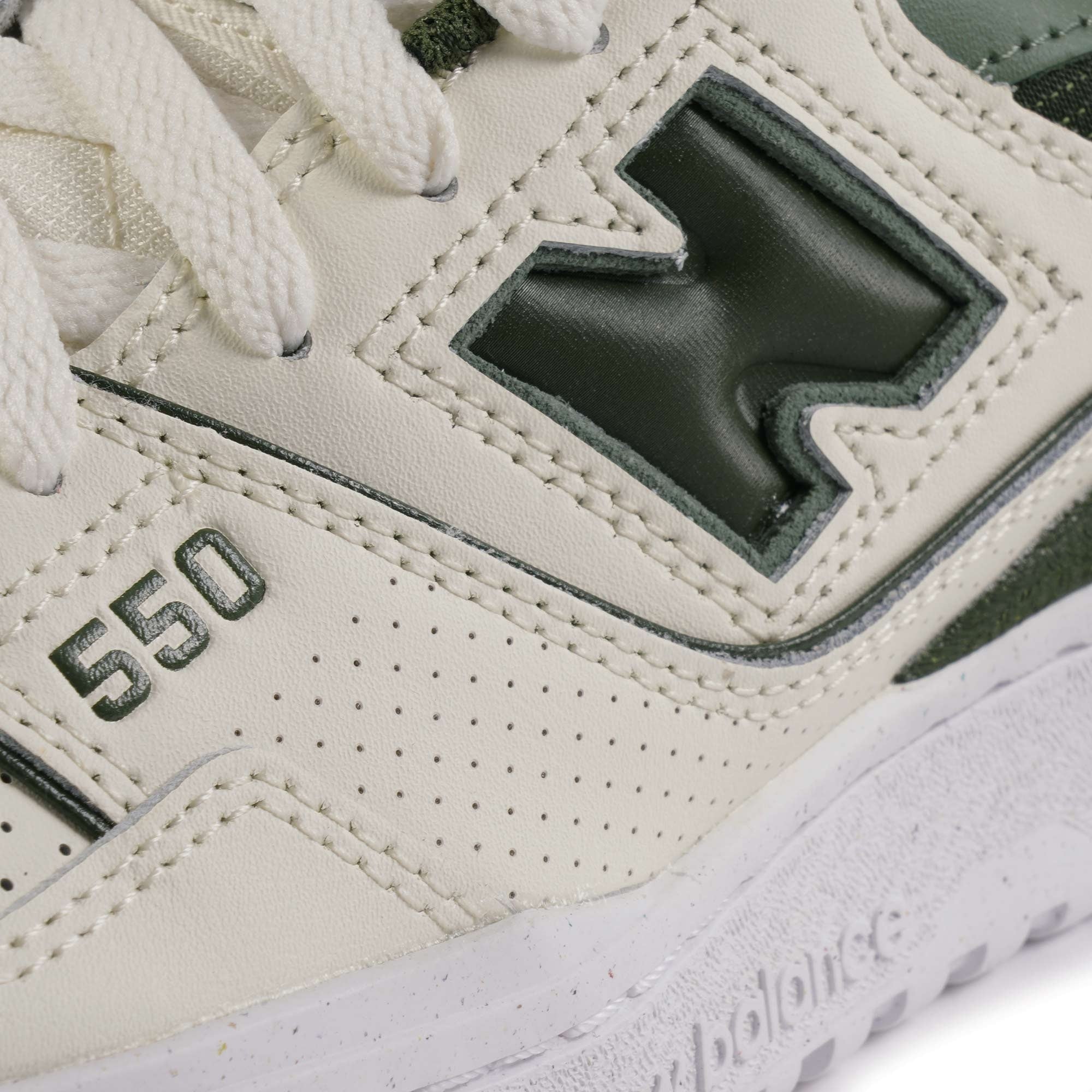 New Balance Women's 550 - Angora and Green