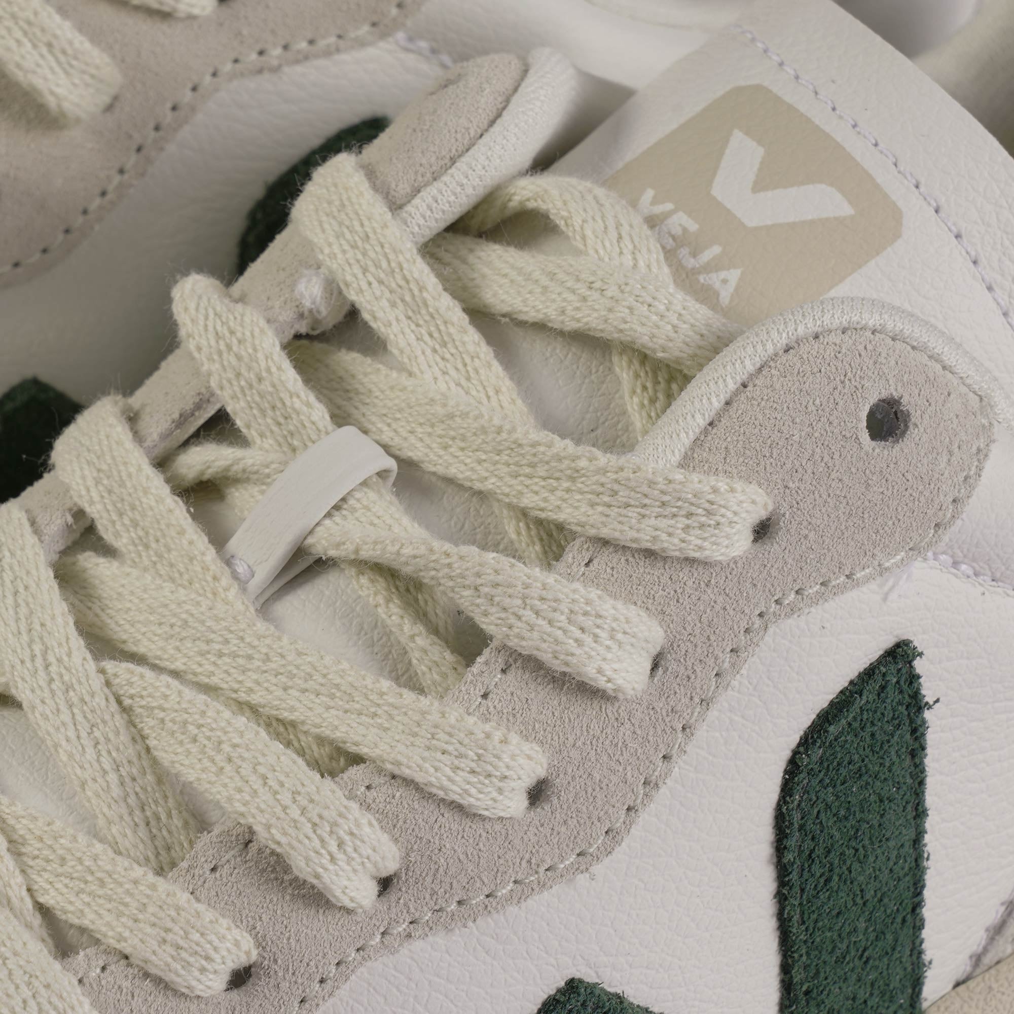 Veja V-90 O.T Leather - Extra White