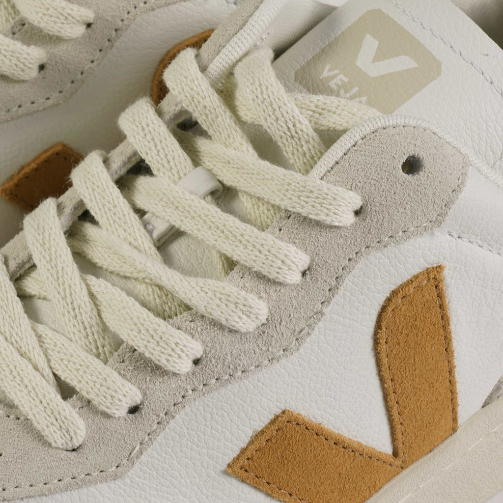Veja Women's V-90 O.T Leather - White and Umber