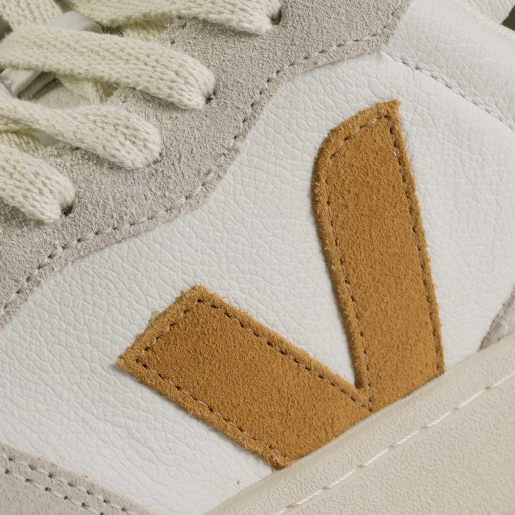 Veja Women's V-90 O.T Leather - White and Umber