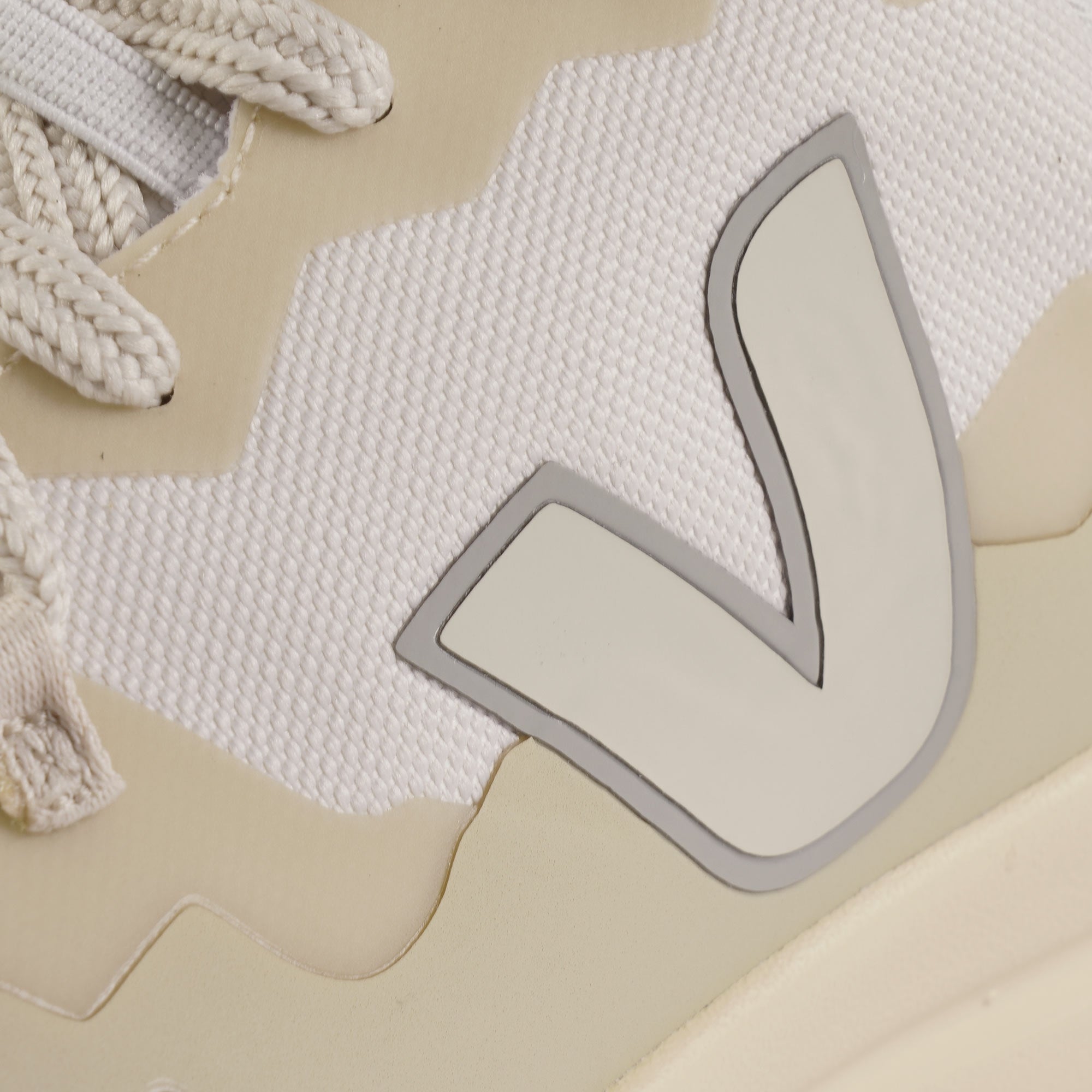 Veja Women's Fitz Roy FS Trek Shell - Gravel