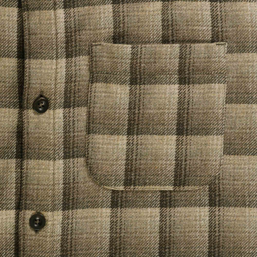 A.P.C. Trek Check Overshirt - Beige