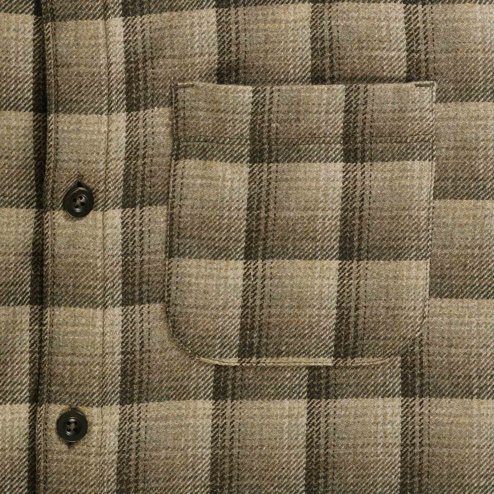 A.P.C. Trek Check Overshirt - Beige