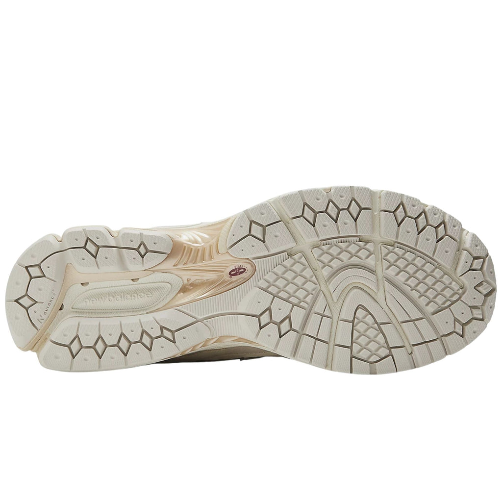 New Balance 2002R Protection Pack - Sandstone
