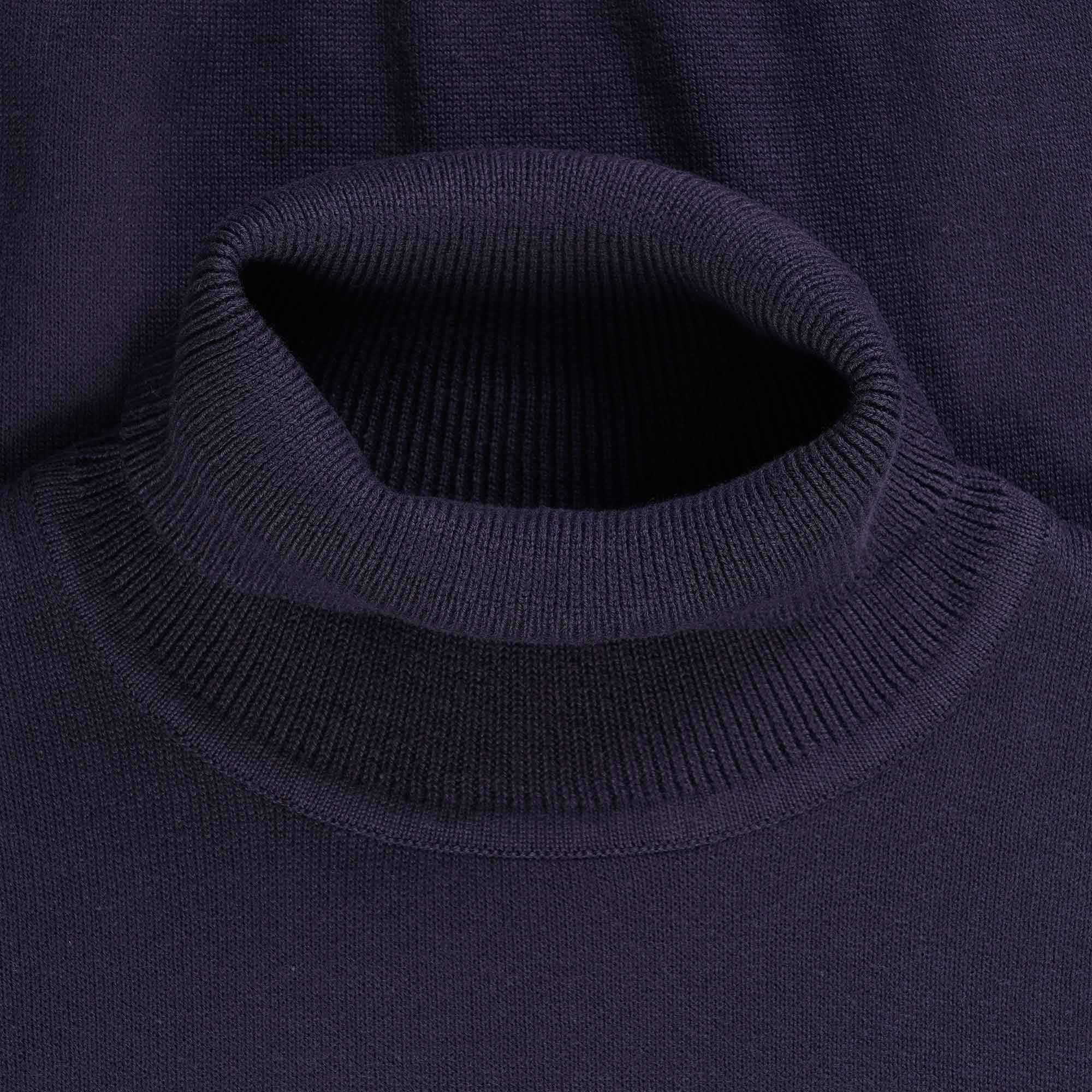 Gabicci Vintage Ricardo Roll Neck Jumper - Navy