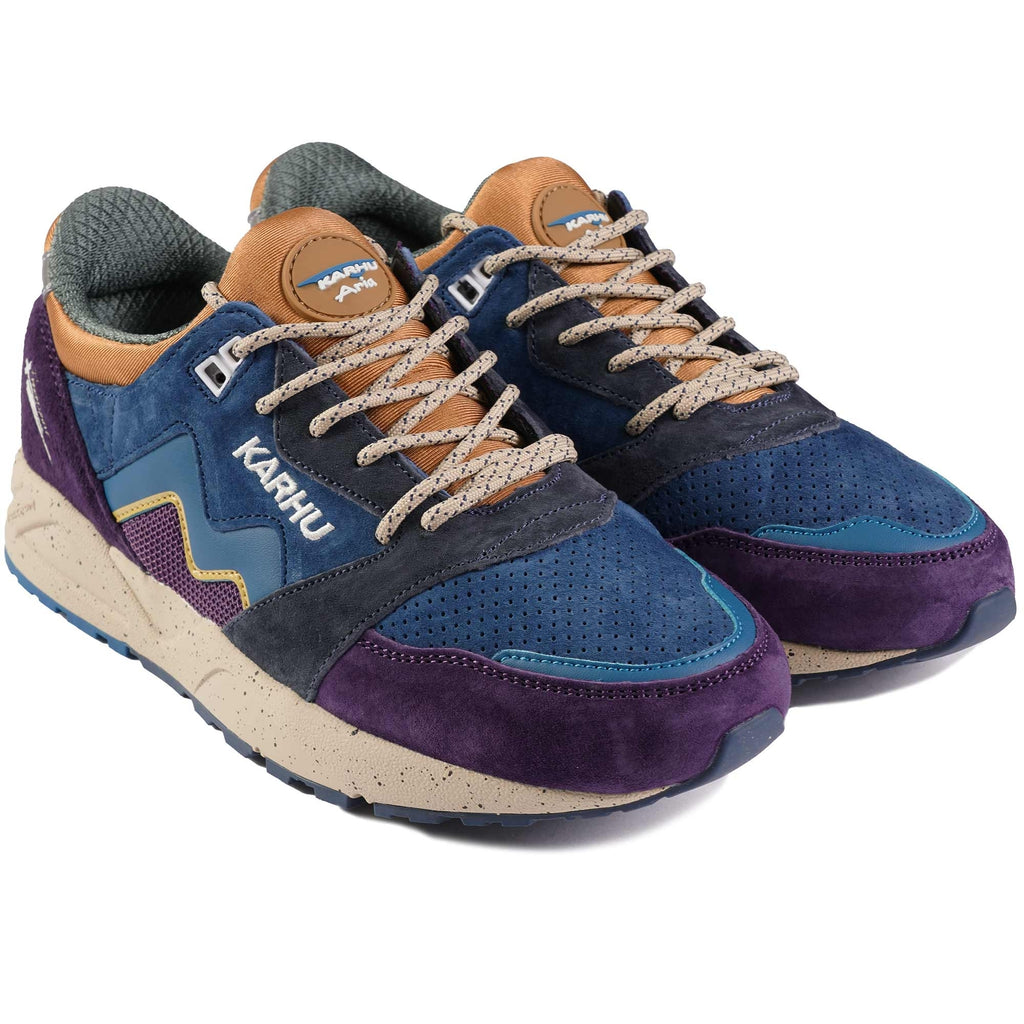 Karhu Aria 95 - Sweet Grape and Deep Lagoon