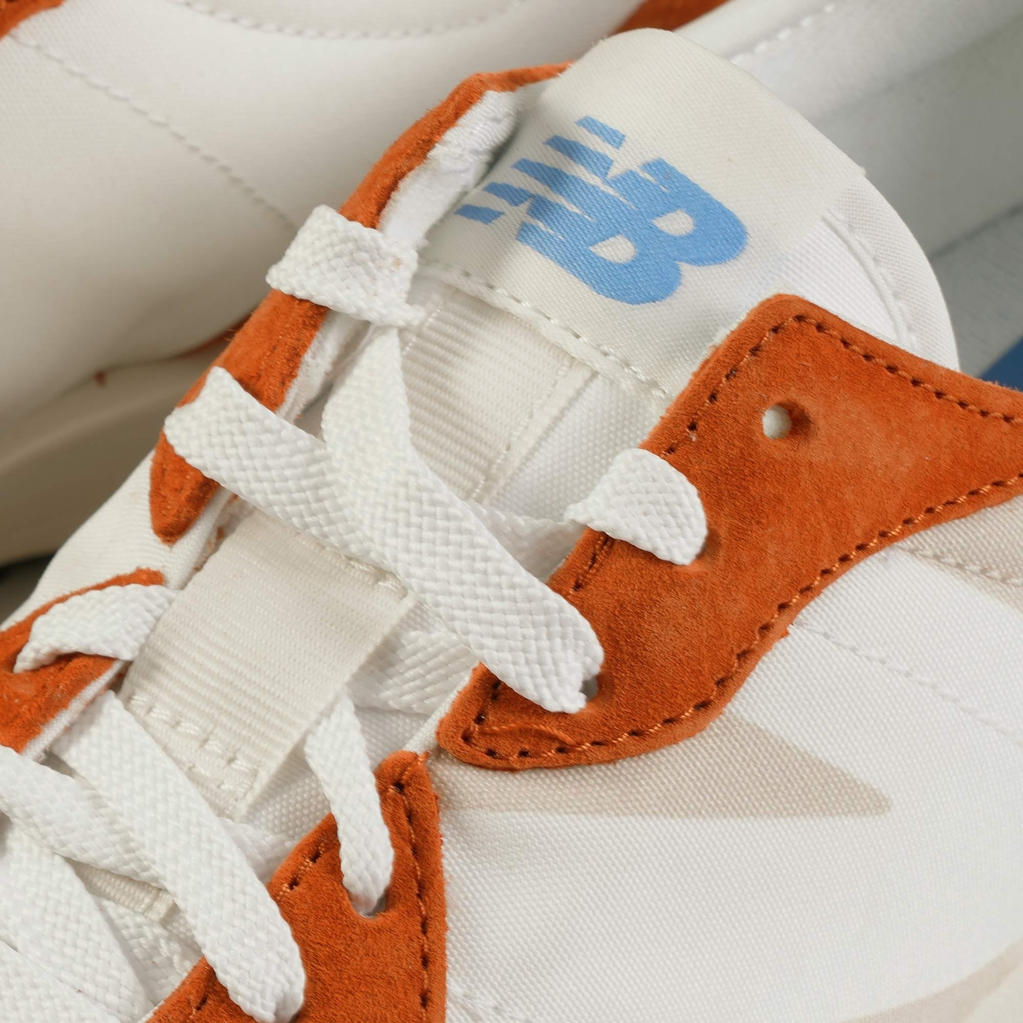 New Balance 327 - Orange