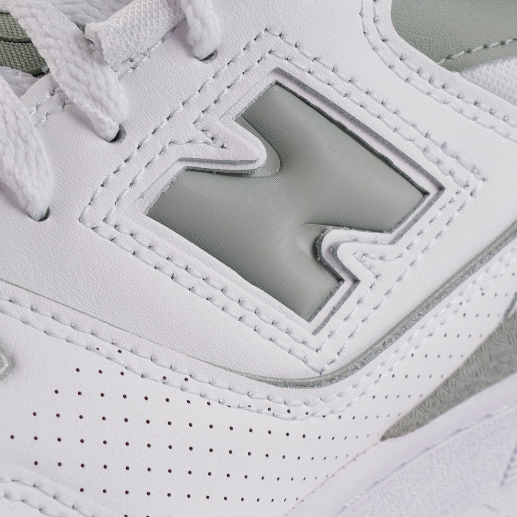 New Balance Womens 550s - White and Sage