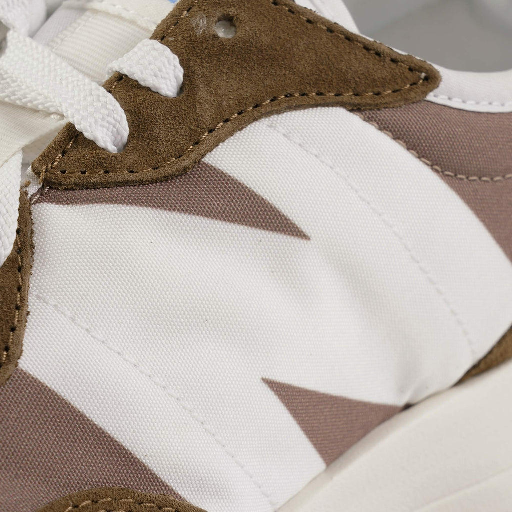 New Balance 327 - Brown