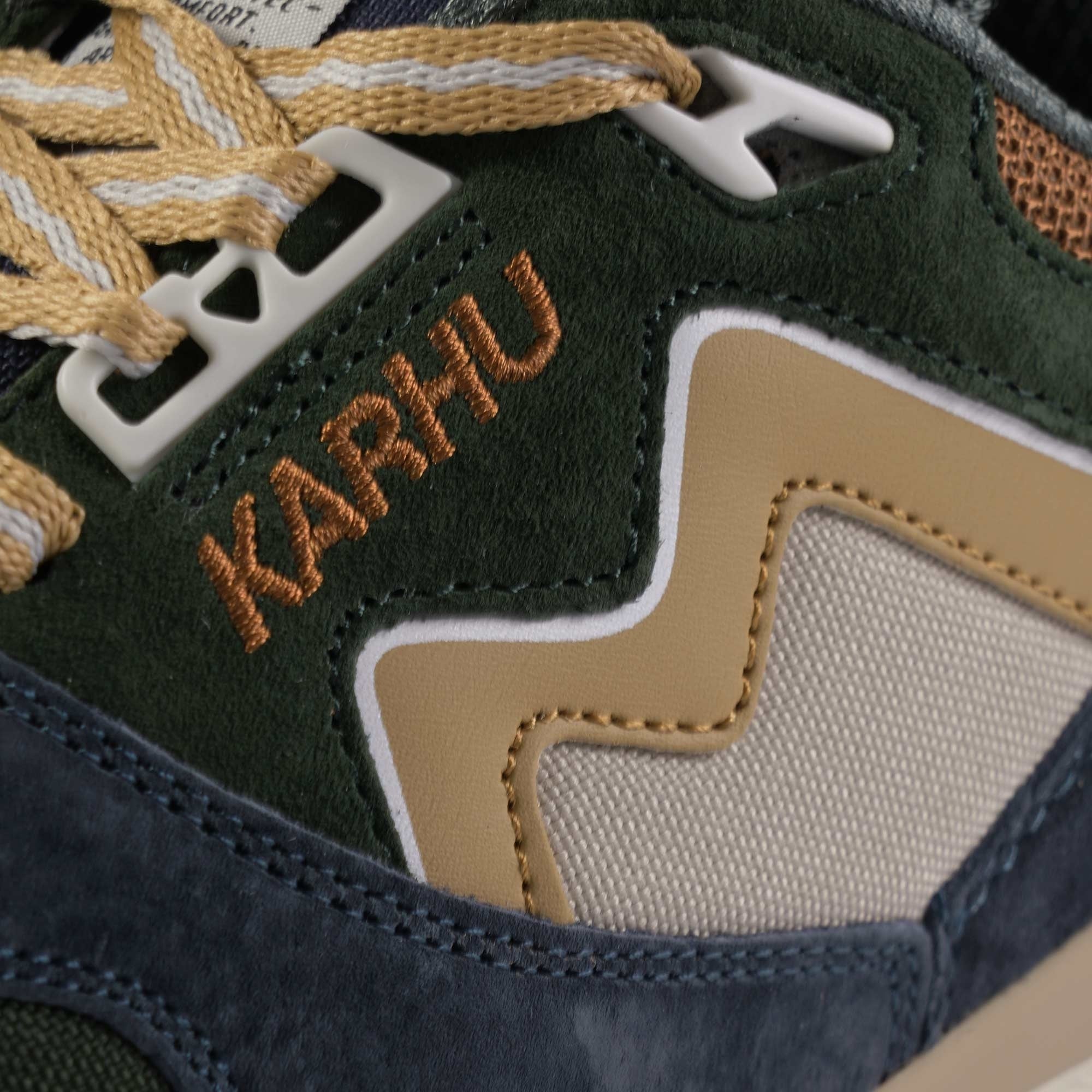 Karhu Synchron Classic - India Ink