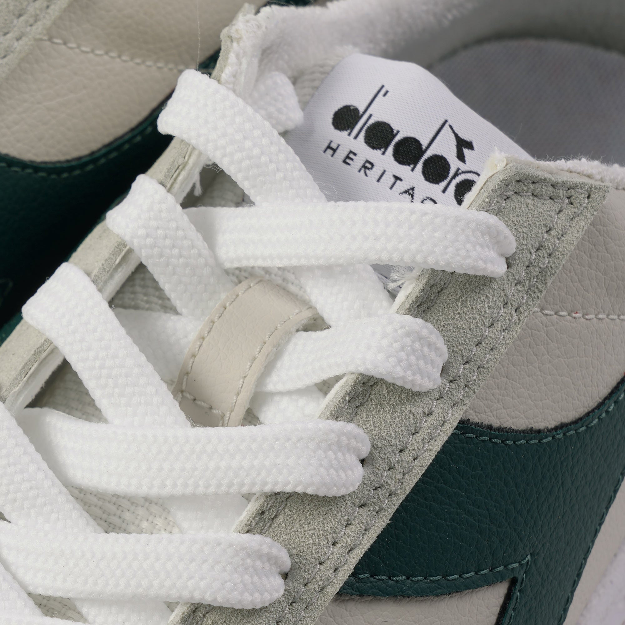 B.Elite ACBC - White and Green