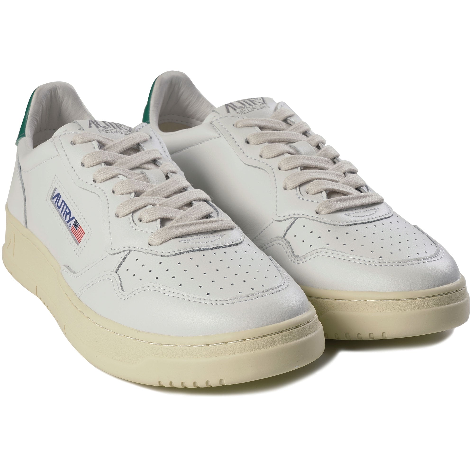 Autry Womens Medalist Low Sneaker - White and Green