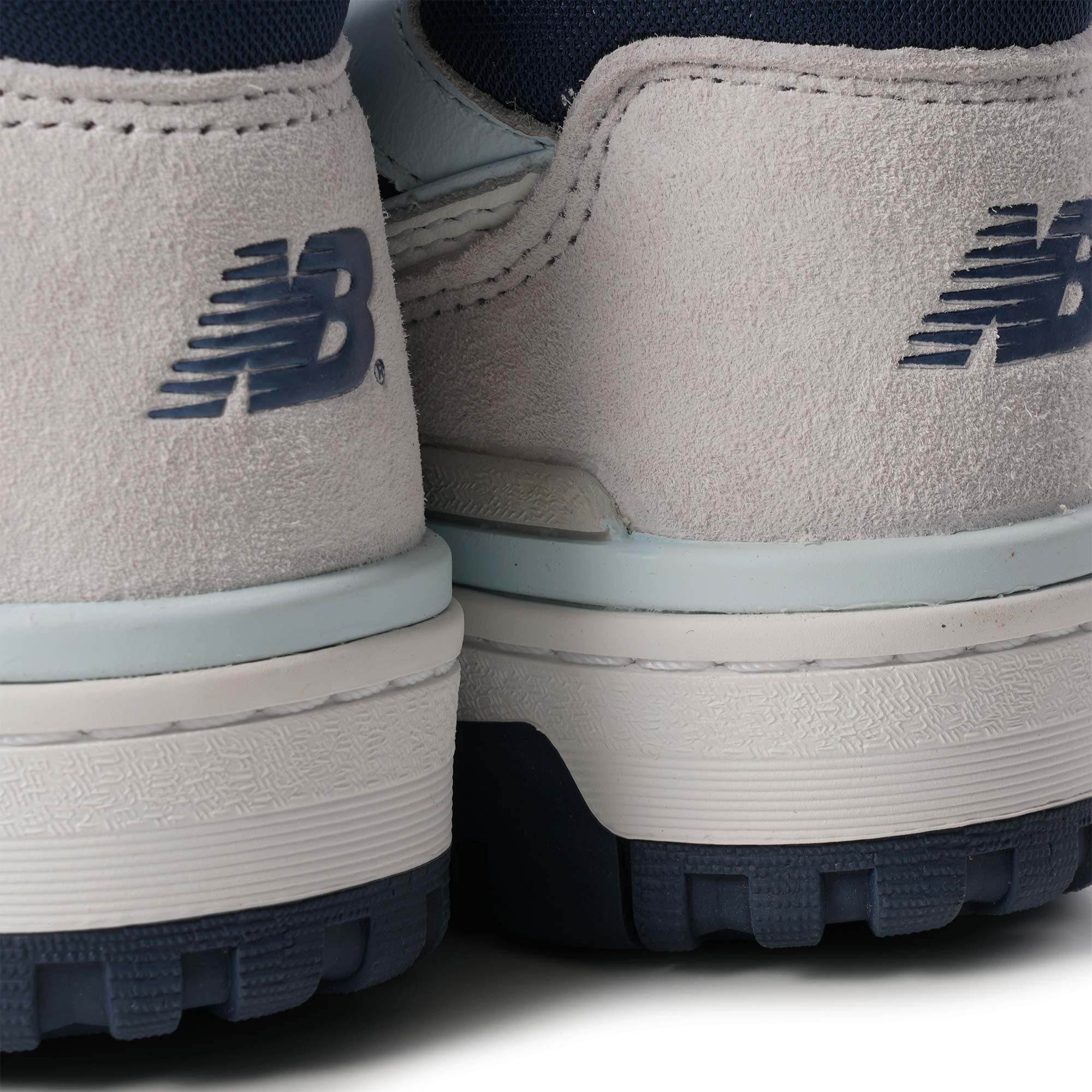 550 - White and Blue