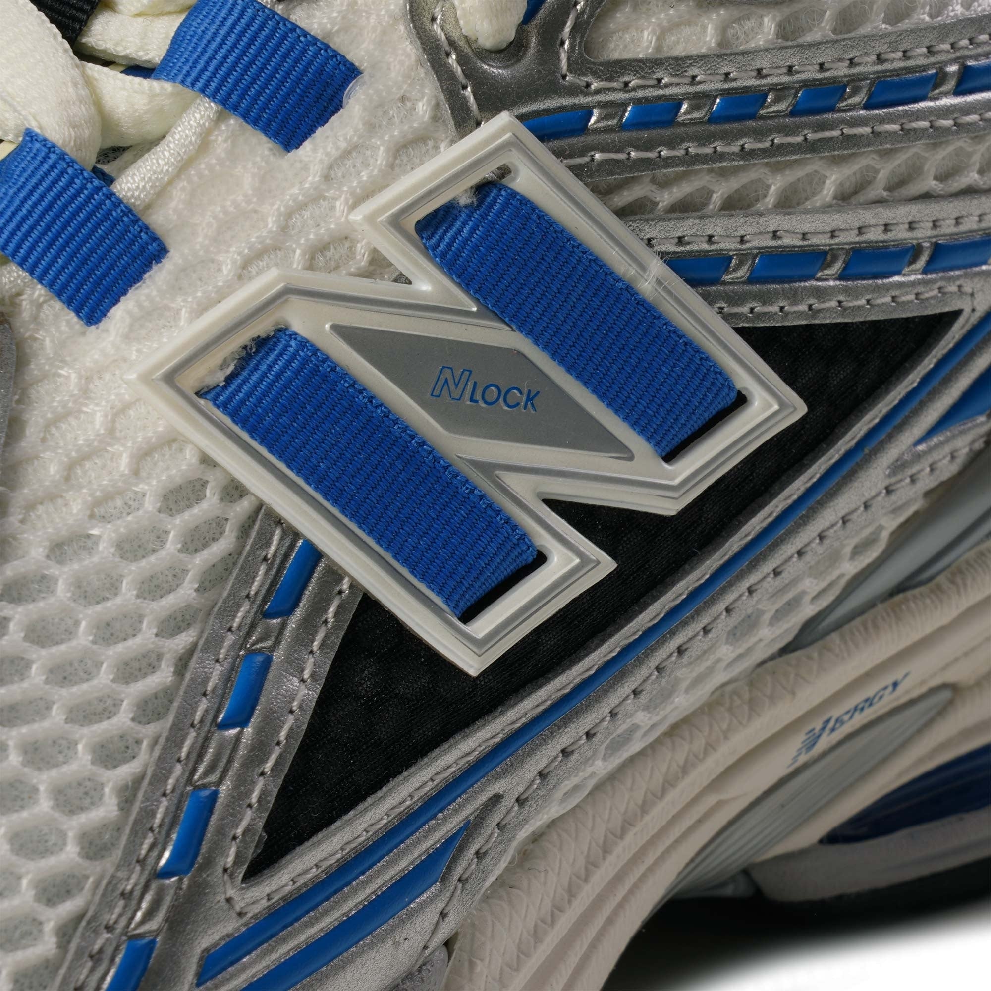 1906R - Silver Metallic and Blue