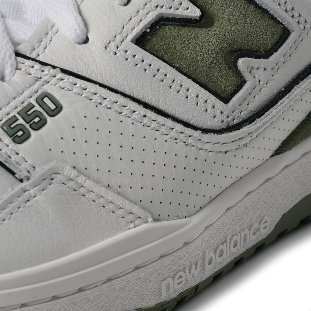 550 - White and Green