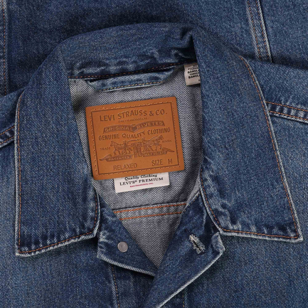 Levi's® Relaxed Fit Trucker Jacket - Waterfalls