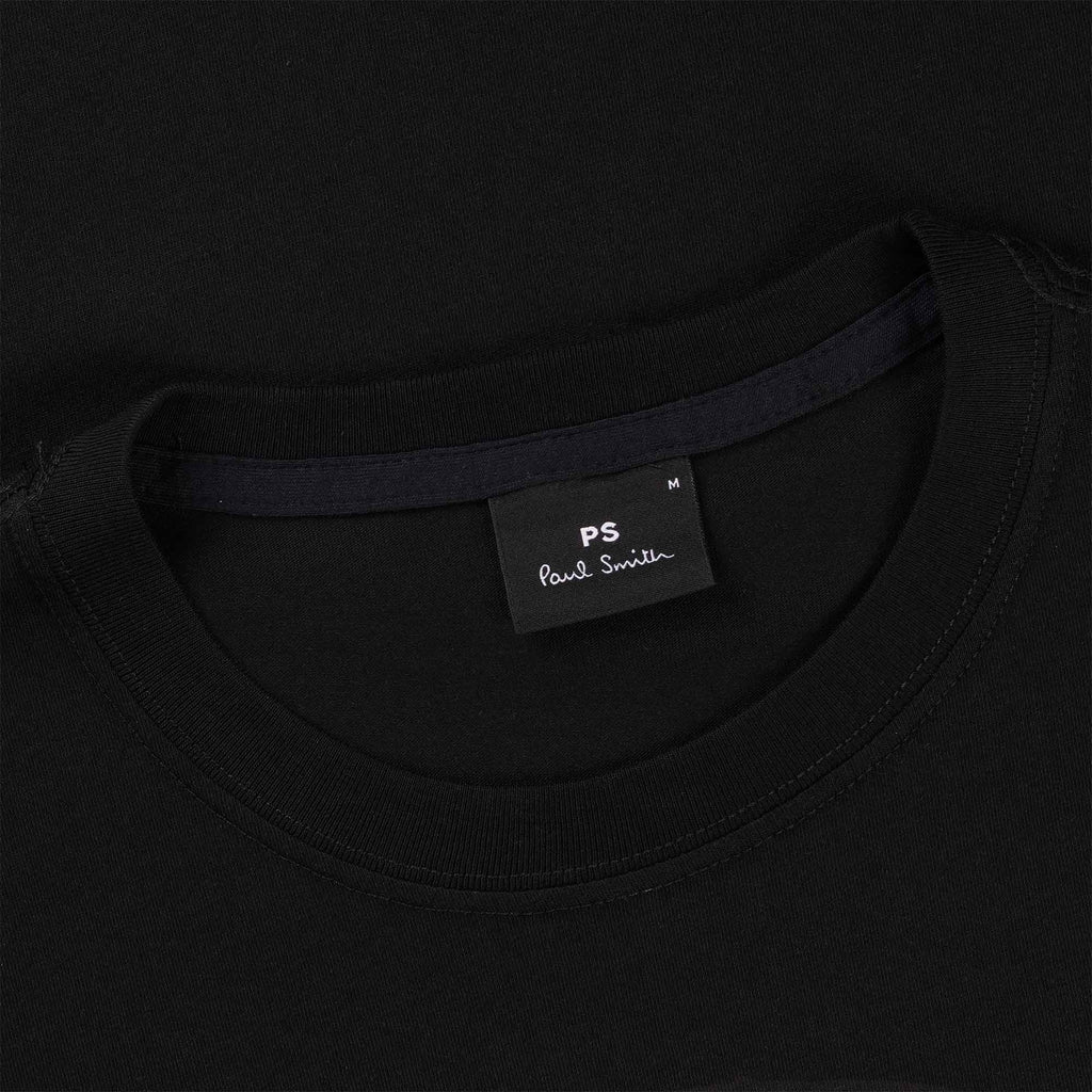 Close-up of the t-shirt's neck, showing a black 'PS Paul Smith' label.