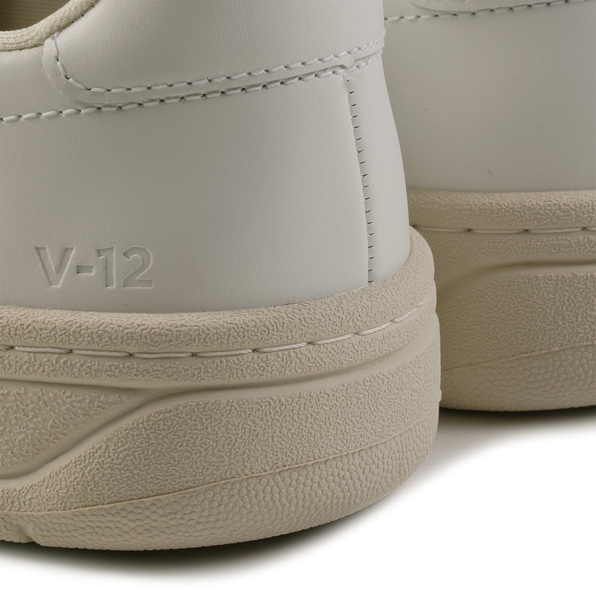 V-12 Leather - Extra White