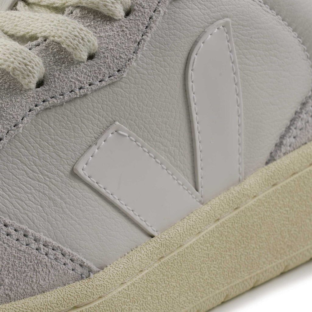 Veja V-90 O.T. Leather - Gravel and White