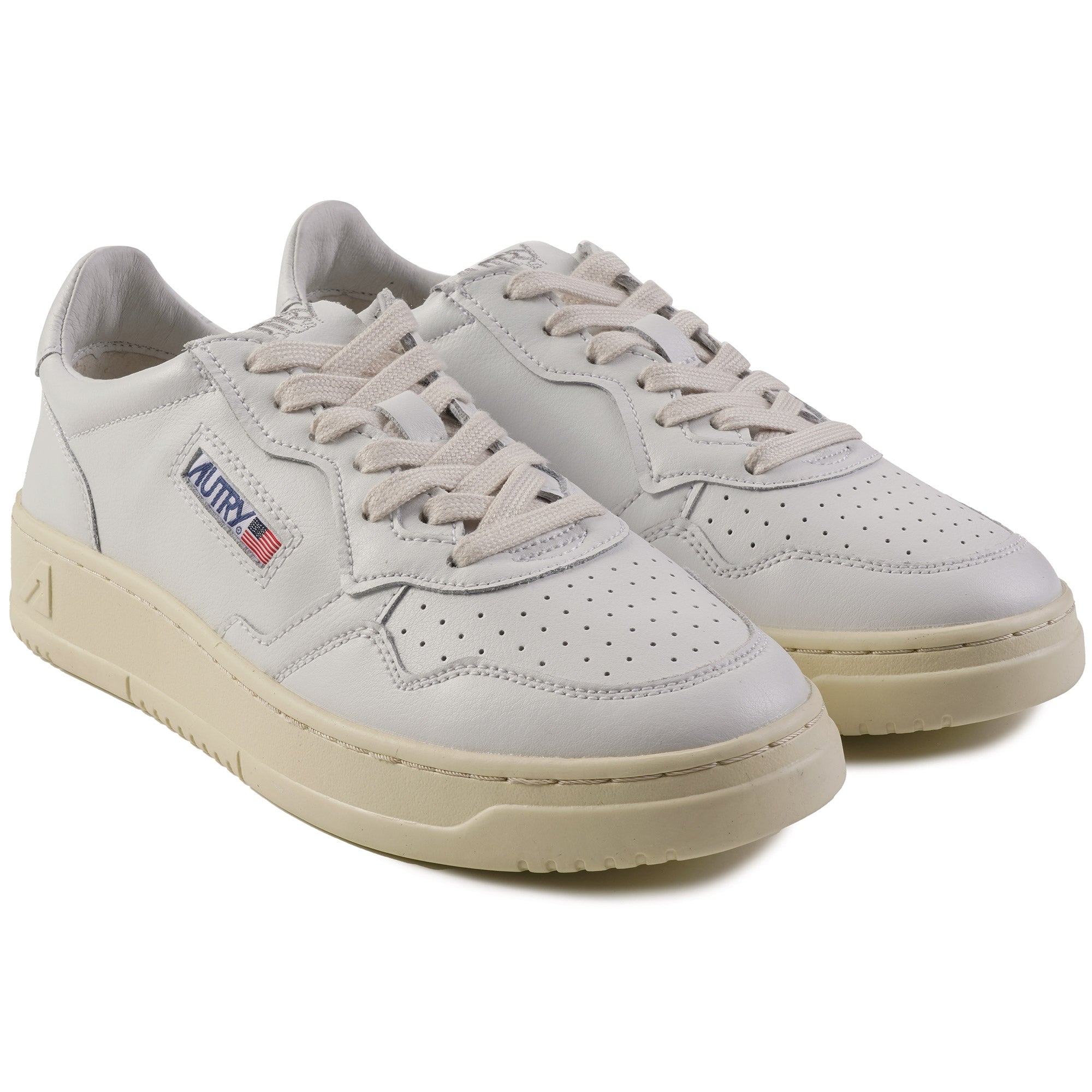 Autry Womens Medalist Low Sneakers - White